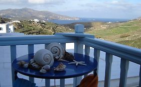 Blue & White Studios